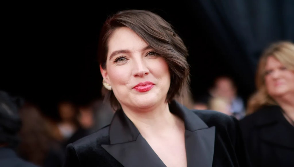 Taylor Jenkins Reid Reveals ‘Atmosphere,’ Her First Book in 3 Years, With an Out-of-This-World Plot