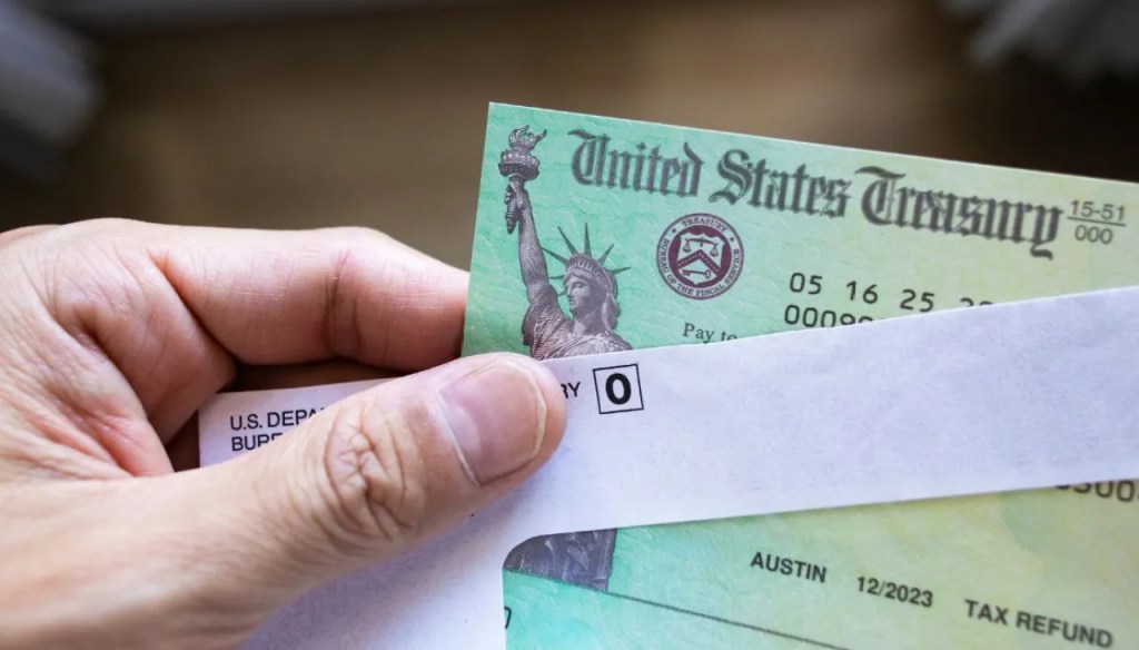 Could $2,000 Checks Really Be Coming? Trump’s Tariff Dividend Plan Has Americans Asking, ‘Will I Get&nbsp;One?’