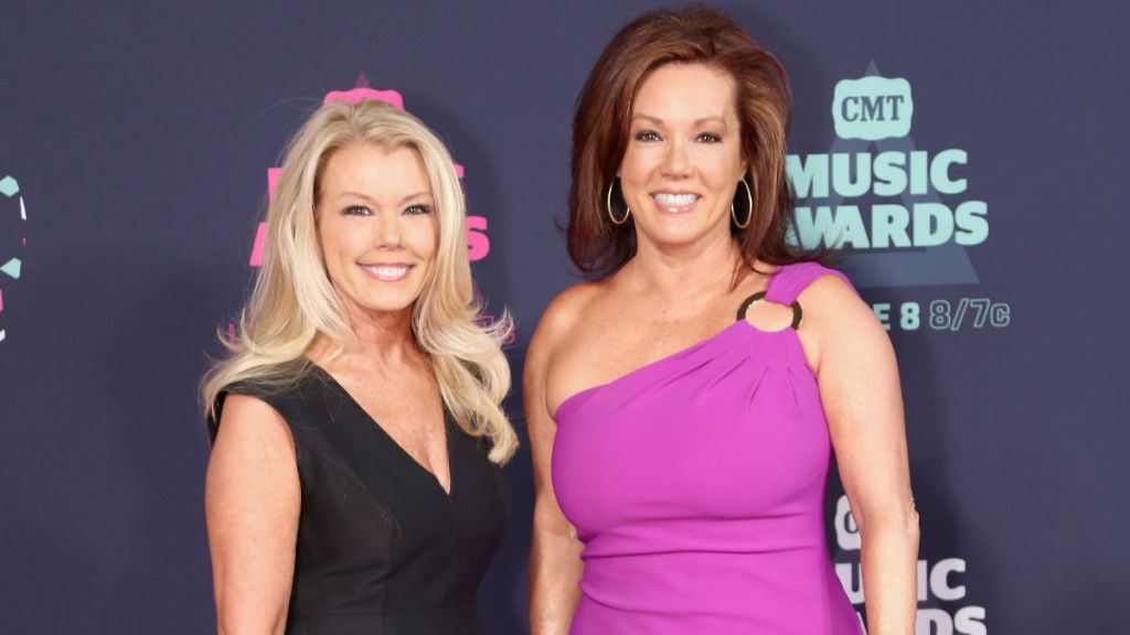 The Dallas Cowboys Cheerleaders’ Director and Head Choreo Reveal Their Favorite Books&nbsp;(Exclusive)